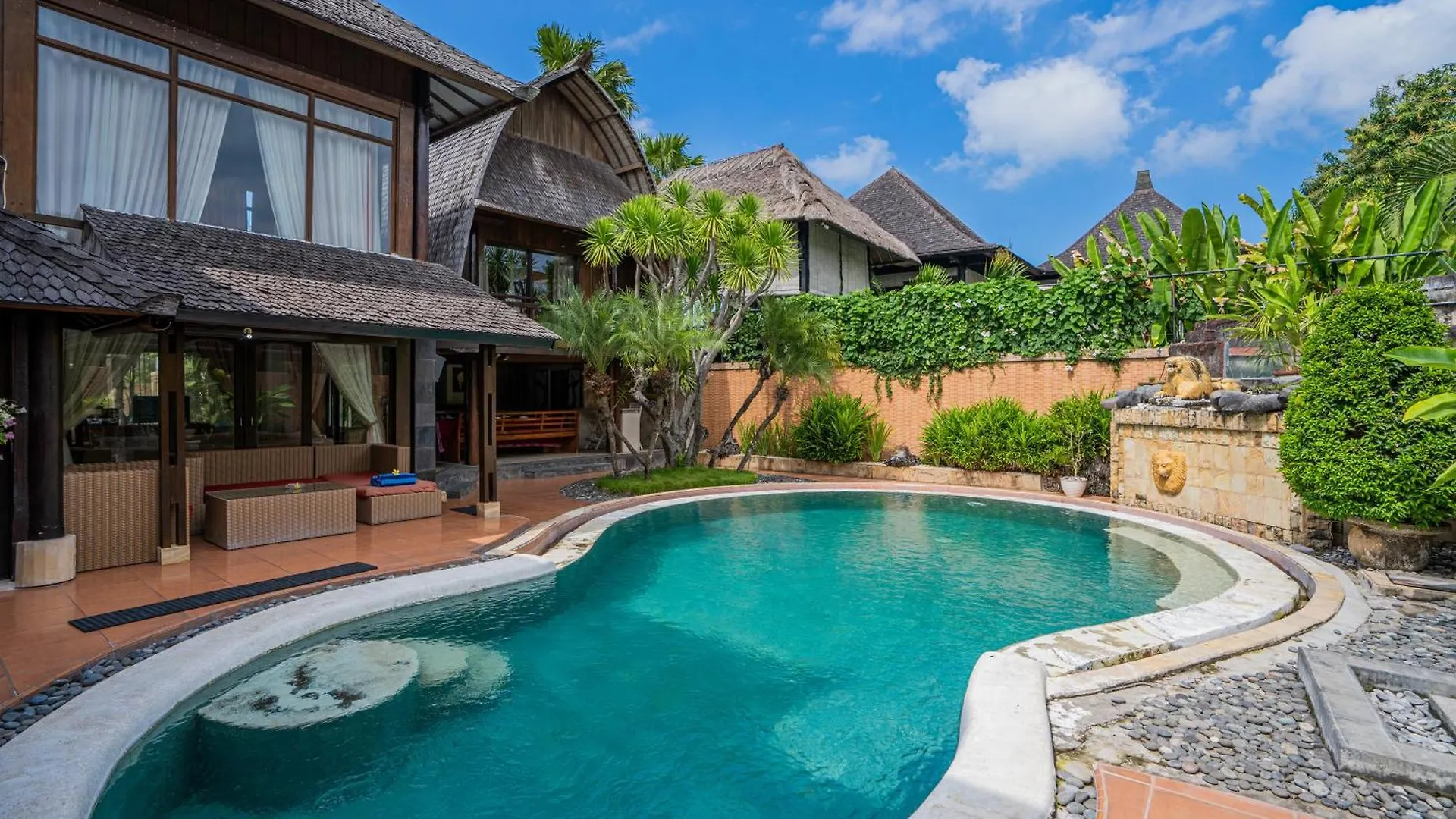 Nipper Villa - Spacious 5Br In Canggu