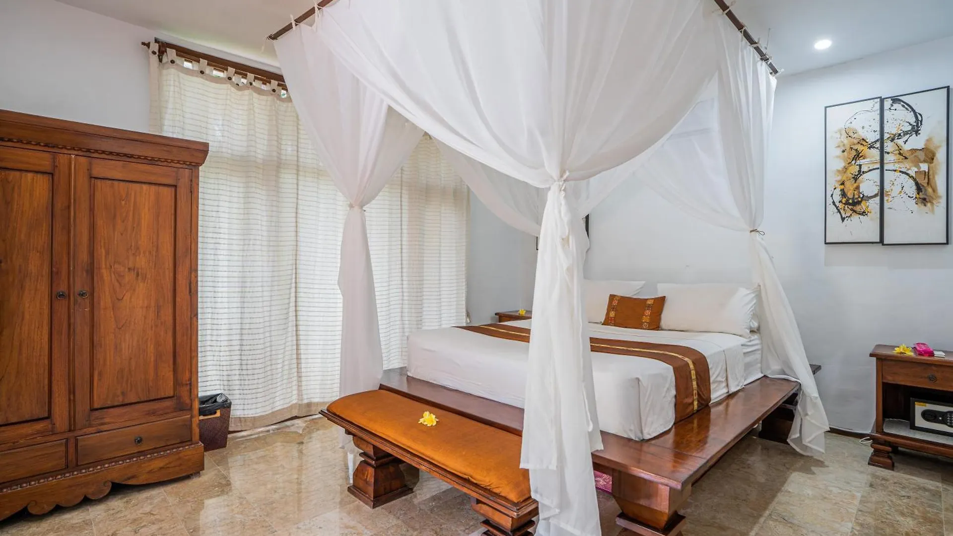 Nipper Villa - Spacious 5Br In Canggu Indonesia