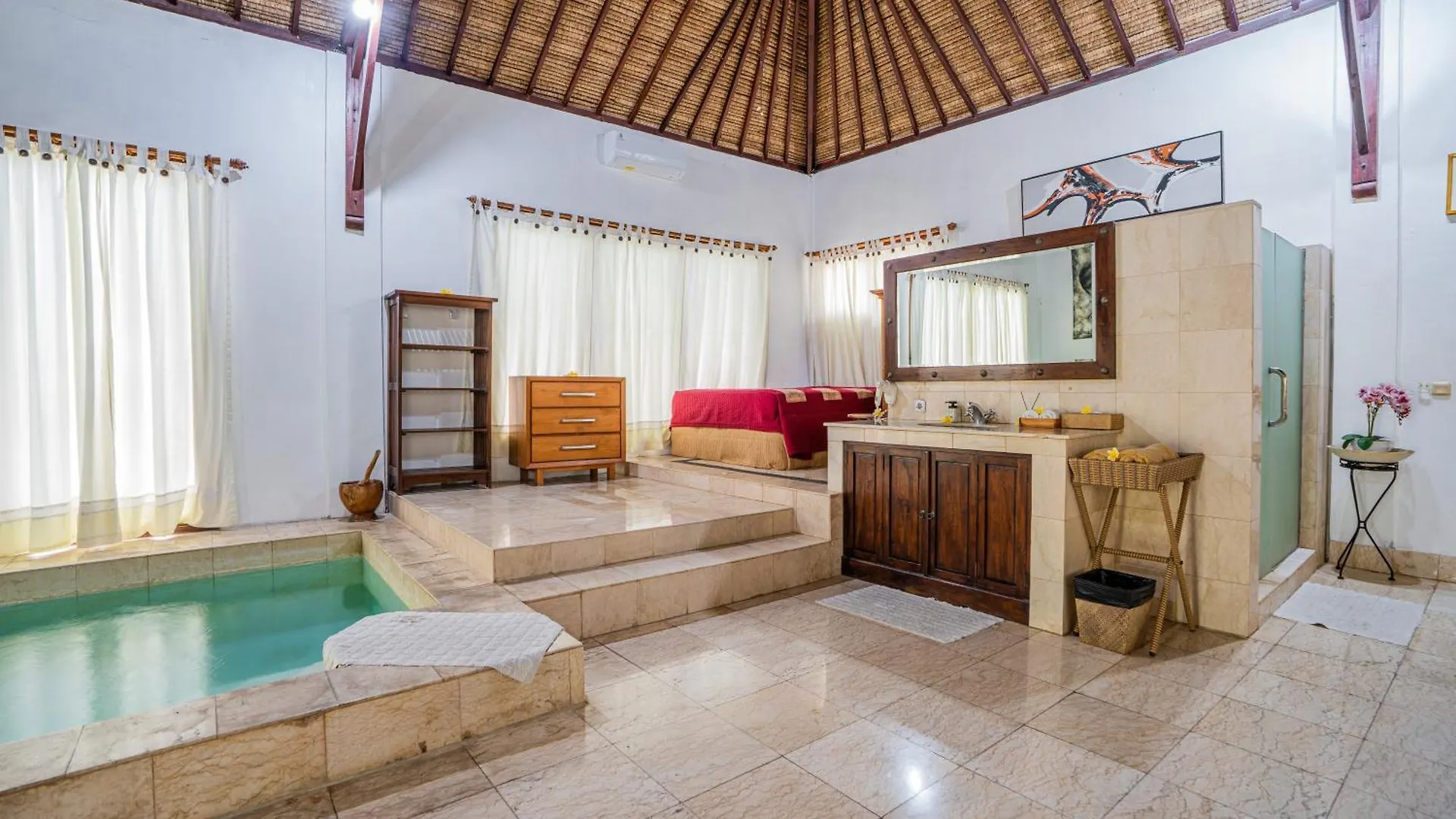 Nipper Villa - Spacious 5Br In Canggu  Canggu (Bali)