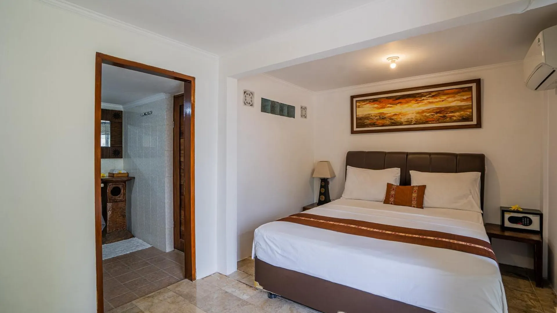 Nipper Villa - Spacious 5Br In Canggu
